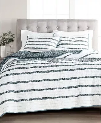 Martha Stewart Stitched Floral Cotton KING Quilt & STANDARD Shams White - Navy • $90