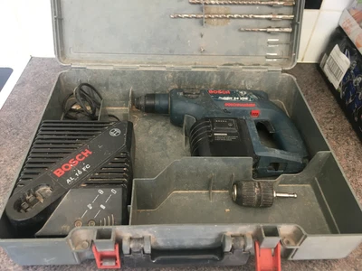 £60 • Buy BOSCH Professional GBH 24 VRE 24v Cordless SDS Hammer Drill + Extra Chuck