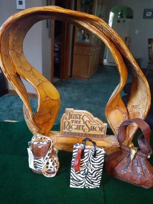 $20 • Buy Shoe Display Sign JUST The Right Shoe   By Raine