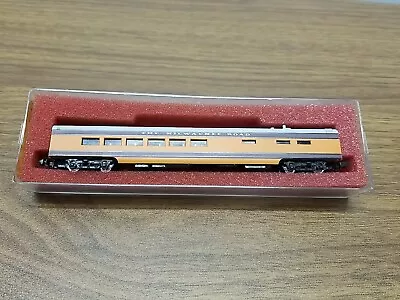 Vtg Con-Cor N Scale 0001-04071R Milwaukee Road 'Hiawatha' Smooth Side Diner Car • $49.99