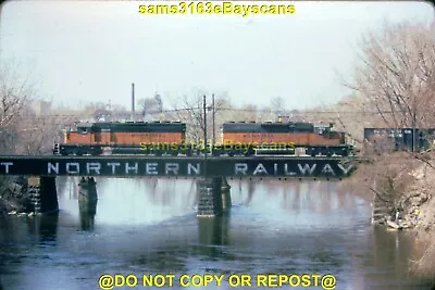 ORIGINAL SLIDE MILWAUKEE ROAD SD40-2s 160-176 MINNEAPOLIS MN 1983 • $3.99