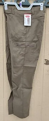 Men's Wrangler Straight Fit Performance Cargo Pant - Green - Various Sizes - NWT • $26.99