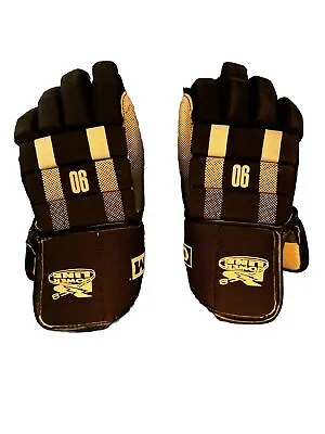 CCM B-HG90XS Pro Gard Black/White Youth Glove Power Line 90 • $14.95