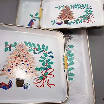 VINTAGE Lacquerware 3 Piece Nesting Serving Trays Christmas Tree Gifts Holly • $24.95
