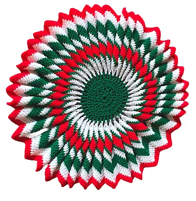 Handmade Crochet Christmas Tablecloth Vintage Chevron Striped 25 Inch Across  • $24.95