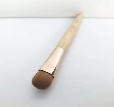 1x Jane Iredale Large Shader Brush Brand New! • £12.49
