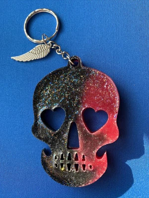 £2 • Buy Skull Keyring