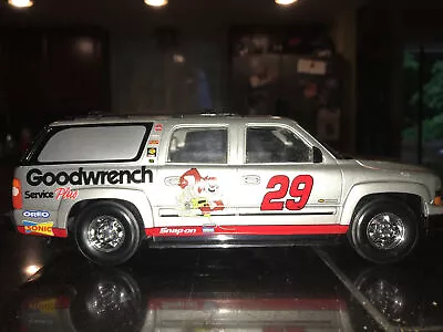 2002 Kevin Harvick #29 GM Slammed Suburban 1 Of 4428 1:24 Action • $47