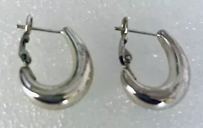 925 Puffed Hoop Earrings Italian Vintage  Sterling Silver Italy 3/4 X 3/4 X 1/4” • $33.95