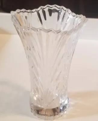 Mikasa  5” Crystal Bud Flower Vase • $11.10