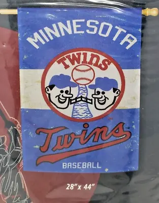 Brand New Vintage Minnesota Twins Team Flag 28x44 TEAM SPORTS AMERICA • $24.99