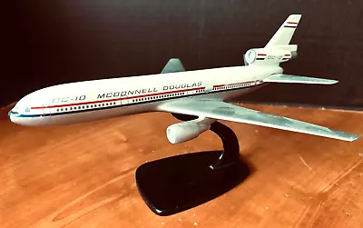 DC-10 McDonnell Douglas Tri-Jet Airplane 11  Resin Unflagged Desk Model Stand J • $99