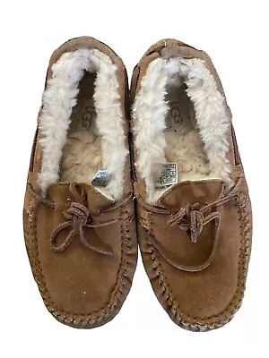 UGG Australia Womens 5133  Dakota Sheepskin Moccasins Slip On Slipper Size 6 • $27.99