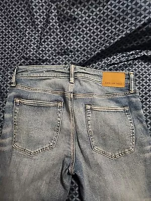 American Eagle Light Wash Jeans Athletic Skinny 30x30 • $22.50