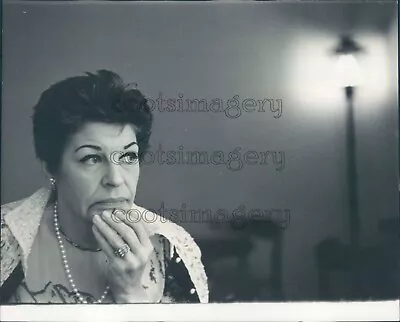 1960 Press Photo Uncharacteristically Somber Martha Raye • $15