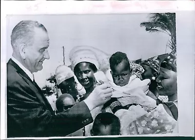 1961 Dakar Senegal Vice President Johnson Mobbed Children Black Woman 7X9 Photo • $19.99