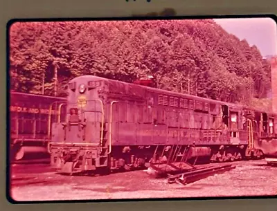 Norfolk & Western Railway (NW) H-24-66 Locomotive - 1970s 35mm • $12.99