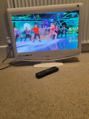 £5 • Buy Logik 21’ Tv & DVD Combo With Remote .