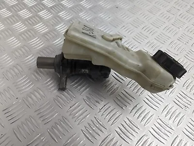 Volvo V40 Brake Master Cylinder & Bottle 2.0d Cross Country 2013 • $22.18