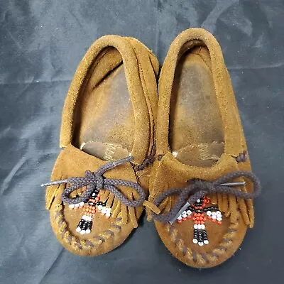 Minnetonka Brown Suede Thunderbird Moccasins Kids Size 8 • $11.99