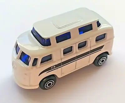 Maisto Volkswagen Camper Van 19 Window Classic VW Bus Just Out Of Package Cond. • $8.99