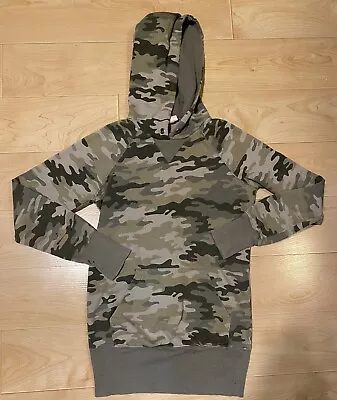 Mossimo Green Camouflage Medium Hoodie • $2.50