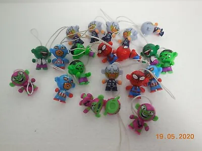 Marvel  ~ 20 Assorted  Twisthead Keychains ~ Kinder Egg Toys ~2014 • £16