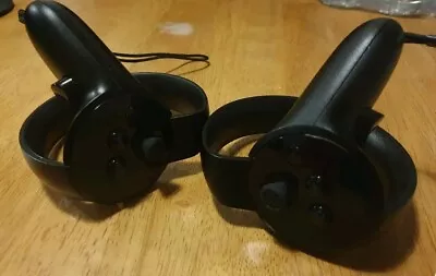 Oculus Rift Cv1 Controllers Right And Left Side - Pair - Working  • £29.99