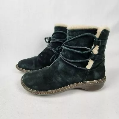 Ugg Australia Caspia Black Suede Shearling Boots • $49