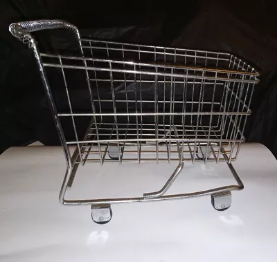 Vintage Small Metal Shopping Cart ✳️FREE SHIPPING✳️ • $42.99