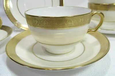 Minton England Fine Bone China BUCKINGHAM Four (4) Flat Cups & Saucers GC • $100