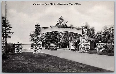 Vtg Mackinaw City Michigan MI Entrance To State Park 1940s View Old Postcard • $9.99