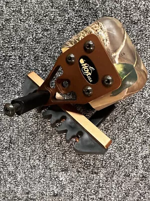 RARE  HOYT 2pc TRIANGLE MOUNT QUIVER 4 Arrow RH HARD TO FIND Bow Quiver • $100