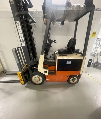 £2950 • Buy Nissan Electric Counterbalance Forklift.