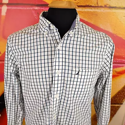 Nautica Shirt Mens Medium White Blue Plaid Classic Fit Button Up Long Sleeve • $19