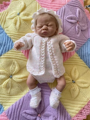 £6 • Buy Baby Girl's Hand Knitted 4 Piece Set To Fit  Newborn /Reborn Baby
