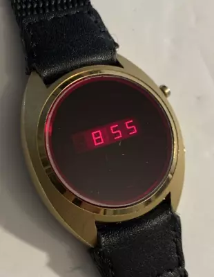 Vintage 70's  Digital RED LED Men's Watch. Made In  USA. New Battery!!! • $65