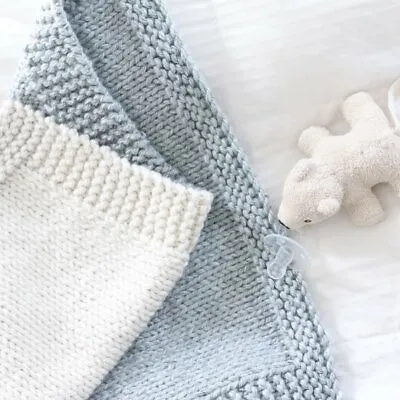 KNITTING KIT Baby Blanket  - Suit BEGINNERS New Knitters Easy  NEEDLES & WOOL • £10