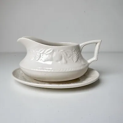 BHS Lincoln Tableware Ceramic Gravy Boat Fruit & Vine Pattern White Sauce Jug • £12.99