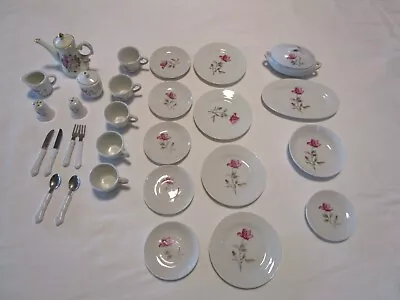 Grantcrest Child Moss Rose Tea 32 PC. Set Play Dishes Plates Cups Saucers 1950’s • $68