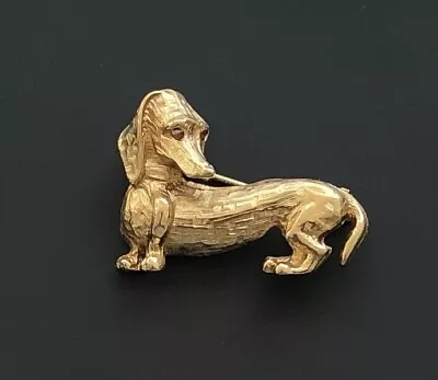 Dachshund Vintage Brooch In Gold  Tone Metal • $16.98