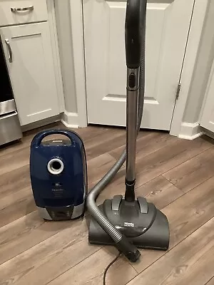 Miele Compact C2 Plus Powerline SDCE0 Canister Vacuum Electro Canister Blue • $349