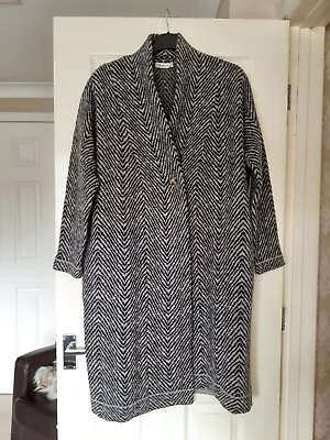 Woolovers Ladies Grey Zigzag Design Lambswool Coat Size Xl • £10