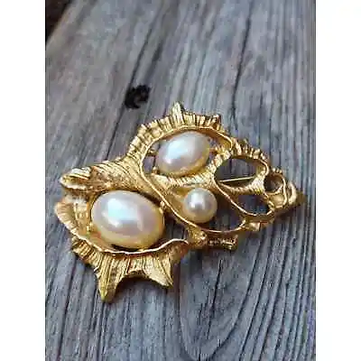 Vintage Maxine Denker Faux Pearl Gold Toned Couture Brooch • $39