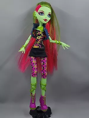 Monster High Venus McFlytrap Doll • $21.50