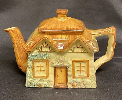 Vintage 1940s PARAMOUNT POTTERY CO Country Cottage Teapot Staffordshire ENGLAND  • $17.99