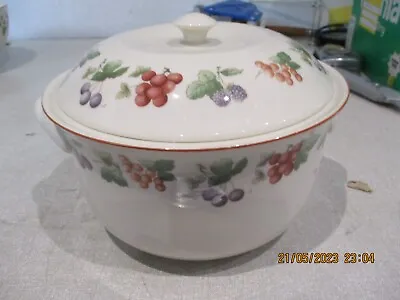 £14 • Buy Wedgwood Queens Ware Provence Pattern Oven / Casserole Dish. 22 Cm Diameter