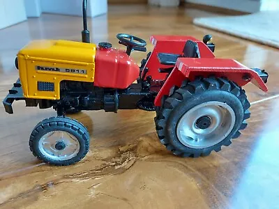 Farm Vehicle Toys...HMT 5911 TRACTOR MODEL  • £13.99