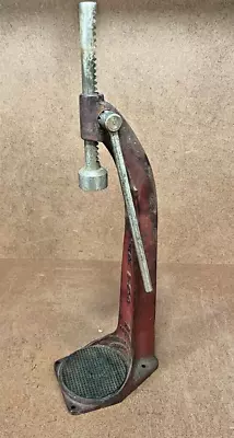 Red Vintage Manual Cast Iron Gear Top Bottle Capper Made In USA Everedy • $59.99