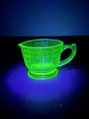 Hazel Atlas Glass Measuring Cup 2C Green Footed UV Reactive Vintage Mixing Cup • $32